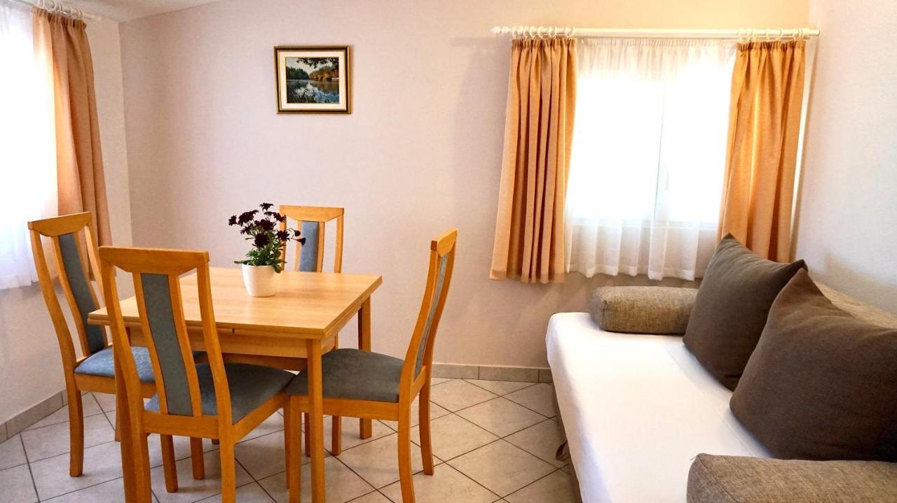 Apartments Maris ستاريغغاد باكلينتسا المظهر الخارجي الصورة